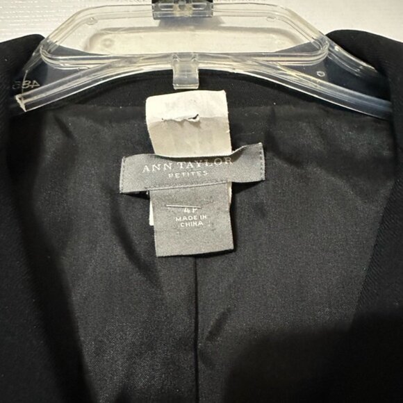 Beautiful Ann Taylor Petites Two Piece Skirt/Jacket Career Suit - Picture 15 of 16